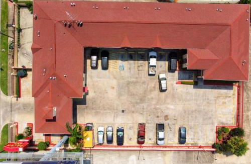 Foster Place Hotel | Palace Inn 610 & MLK
