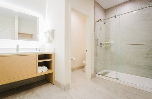 North Shore Hotel | Palace Inn Blue Federal Road