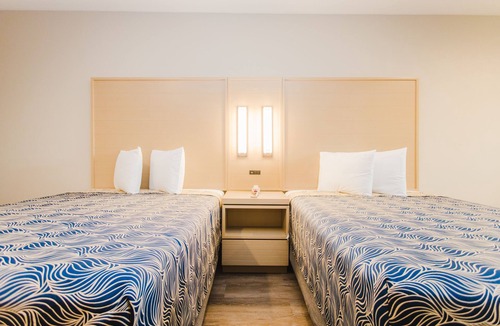 North Shore Hotel | Palace Inn Blue Federal Road