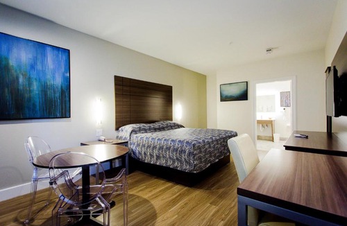 Sharpstown Hotel | Palace Inn Blue US-59 & Gessner