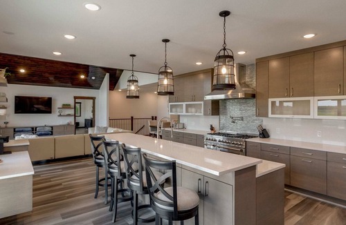 Hillman House | Palace On Platte Lake