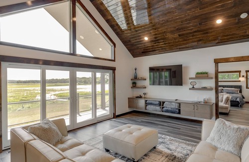 Hillman House | Palace On Platte Lake