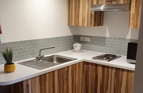 Huddersfield Apartment | Palace Studio Deluxe self-contained studio