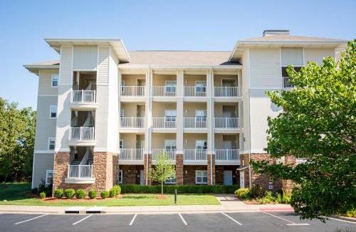 Branson Hotel | Palace View Heights by Spinnaker