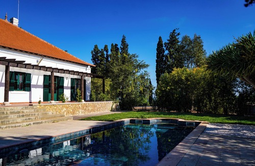 Bouvet Island House | Palacio Club House - Lugar Minas da Caveira