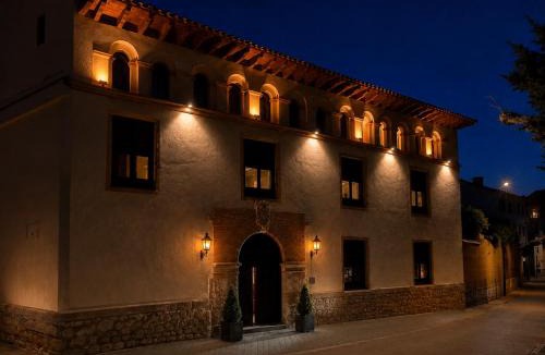 Alhama de Aragon Villa | Palacio de los Padilla Luxury Villa and Spa