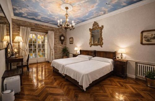 Hondarribia Historic Center Hotel | Palacio Pampinot