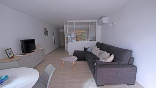 Sainte-Maxime City Centre Apartment | Palais de la Mer