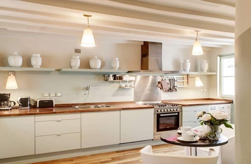 Gaillon Apartment | PALAIS ROYAL- A TRUE PARISIAN WARMTH AMID "LE LOUVRE & L'OPERA"