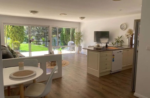 Bonny Hills House | Palatial home, pool, minutes to Rainbow Beach