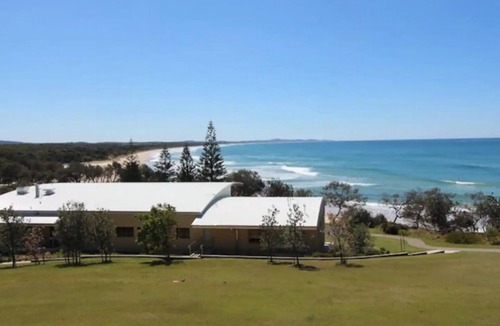 Bonny Hills House | Palatial home, pool, minutes to Rainbow Beach