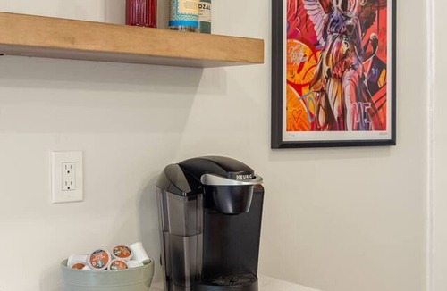 Pendleton Apartment | Palatial Parkside 3bd Home, Luxury Retreat