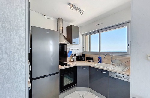 Palavas-les-Flots Apartment | Palavas: 2-BR Sea View Apt, 6 Guests