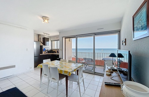 Palavas-les-Flots Apartment | Palavas: 2-BR Sea View Apt, 6 Guests