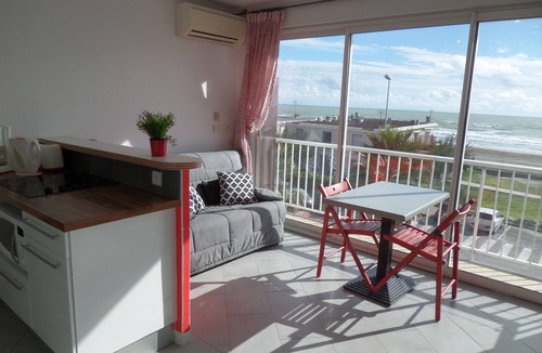 Palavas-les-Flots Apartment | Palavas Les Flots bright F2 with parking, near the sea