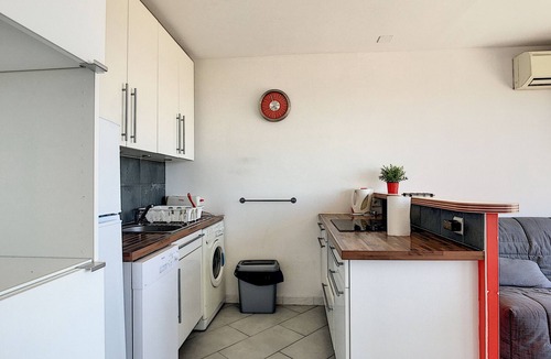 Palavas-les-Flots Apartment | Palavas Les Flots bright F2 with parking, near the sea