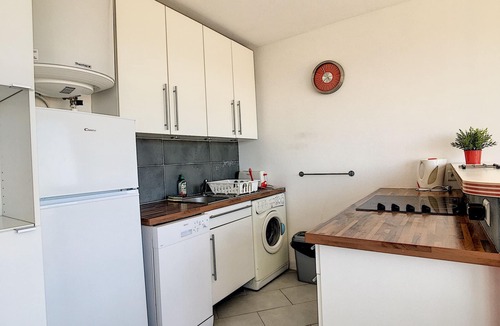Palavas-les-Flots Apartment | Palavas Les Flots bright F2 with parking, near the sea