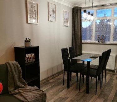 Haselbury Apartment | Palaz 2 - 2 Bedroom Flat