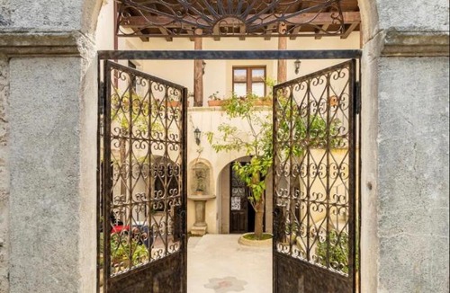 Gerace Bed & Breakfast | Palazzo Candida B&B
