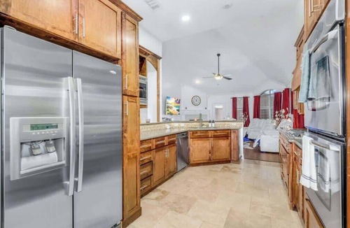 Allen House | Palazzo Luxe Paradise w/PS5 Pool Spa |Sleeps 16+