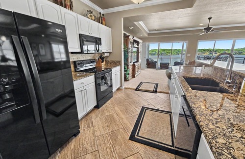 Lake Ozark Condo | Palisades Point- Lakefront Escape! High-end Condo with Million Dollar View!