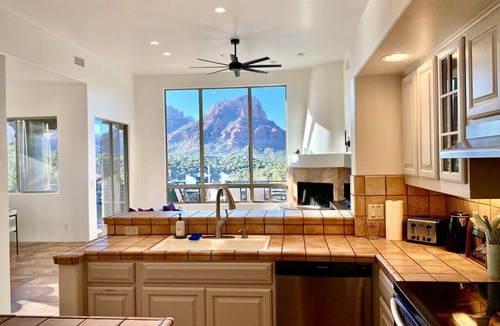 Sedona House | Palisades Sanctuary, Heated Saltwater Pool & Spa, Panoramic Views, Large Decks