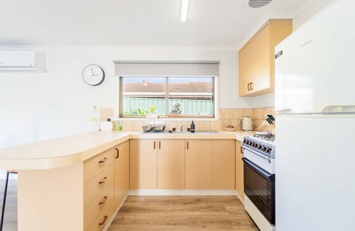 Spring Gully House | Palm Avenue Oasis Sum