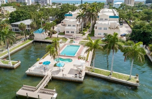 Siesta Key Condo | Palm Bay Club by Beachside Management