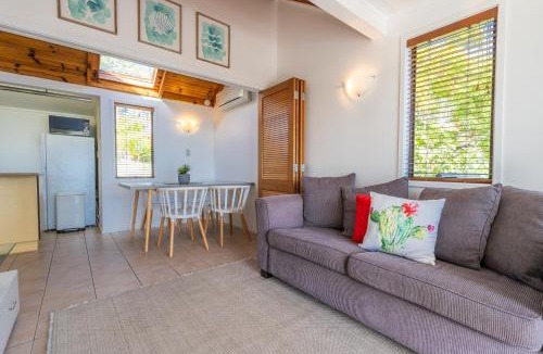 Palm Beach Villa | Palm Beach Cottage with Private Spa Pool