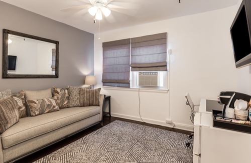 Palm Beach Hotel | Palm Beach Historic Inn