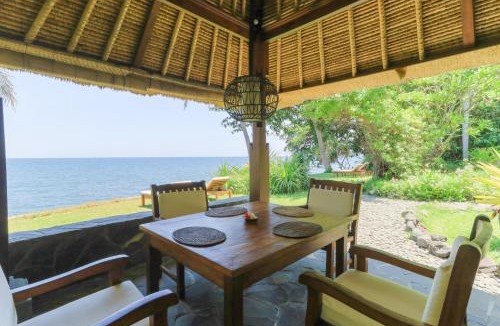 Bukti Villa | Palm Beach Villas Bali