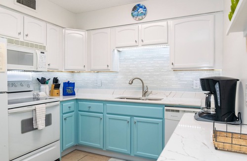 Ilexhurst House | Palm Cay 3 · 3 Queen Beds · 2-Min Walk to Gulf