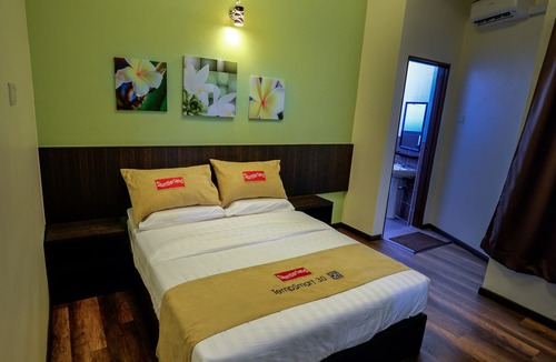 Perkampungan Bukit Ubi Hotel | Palm City Villa