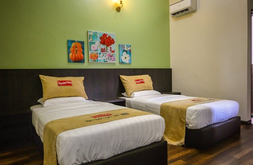 Perkampungan Bukit Ubi Hotel | Palm City Villa