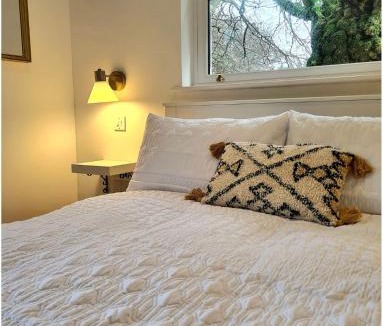 Etchinghill House | Palm Cottage