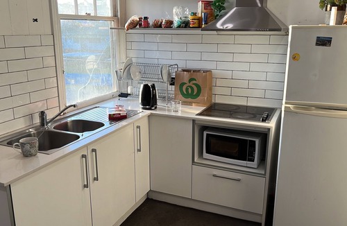 Hamilton Hostel | Palm Hamilton BackPackers