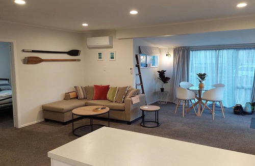 Paraparaumu Beach House | Palm Haven Beach Retreat