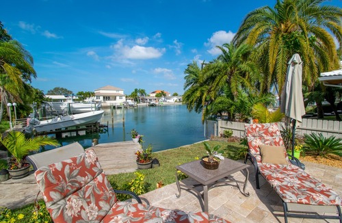 Island Estate House | Palm Island Waterfront Home