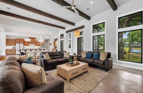 Burnet House | Palm Paradise on Lake LBJ | Concierge Services