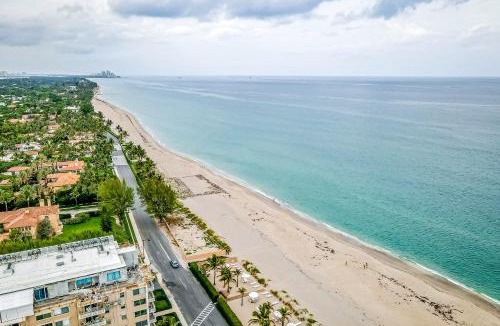 Palm Beach Hotel | Palm Rising