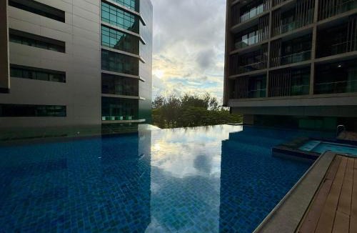 Downtown Kota Kinabalu Apartment | Palm sky Soho