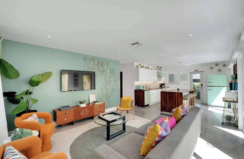Wilton Manors House | Palm Springer - Heated Salt Water Pool