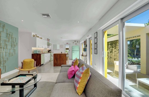 Wilton Manors House | Palm Springer - Heated Salt Water Pool