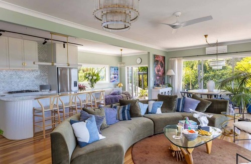 Palm Beach House | Palm Springs by Waiheke Pure