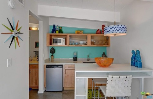 Racquet Club Estates House | Palm Springs Gem - Butterfly Mid-Century Modern
