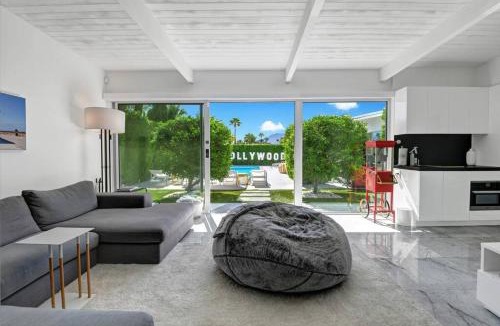 Racquet Club Estates House | Palm Springs Luxury Home With Pool and Next to Downtown & Airport