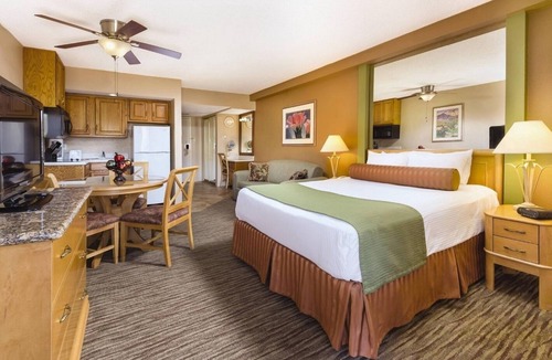 Palm Springs Resort | Palm Springs | Relaxing Desert Escape | Pool + Hot Tub