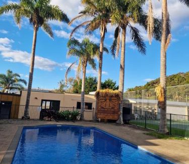 Paihia Hotel | Palm Tree Apartments & backpackers