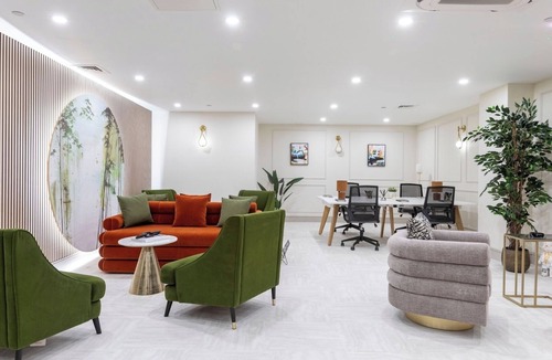 London Borough of Bromley Apartment | Palm Tree House | Van Gogh