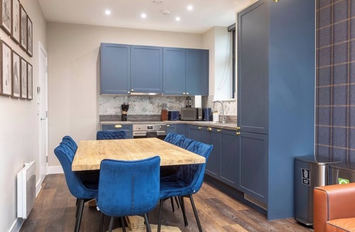 London Borough of Bromley Apartment | Palm Tree House | Ralph Lauren